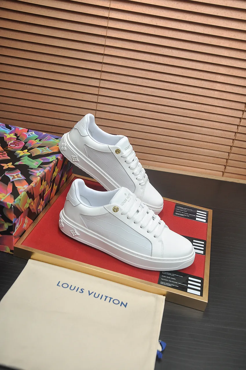 Men's shoes 💰540💶[LOUIS VUITTON] Original order price (water-dyed cowhide lining) new model 🍀LV Louis Vuitton * - top version of LV classic trendy shoes! Made of imported original cowhide, water-dyed cowhide lining, and original wear-resistant rubber outsole! High quality products! Code number 38-45 (45 is custom-made and cannot be returned or exchanged)